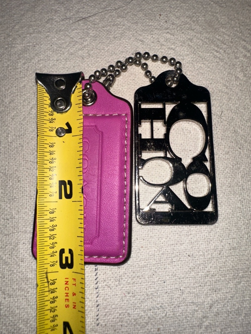 Coach Large 3" Leather Hangtag Pink fuchsia with logo cut out tag - Picture 5 of 5